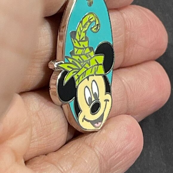 Disney Mickey Mouse Trading Pin Surfboard Jewelry Badge Lapel Pin Accessories - Picture 6 of 10